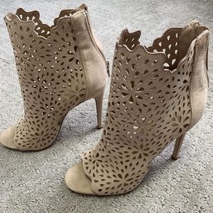 Nude Aldo heels / booties with cutouts